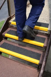 fr anti-slip nosing 