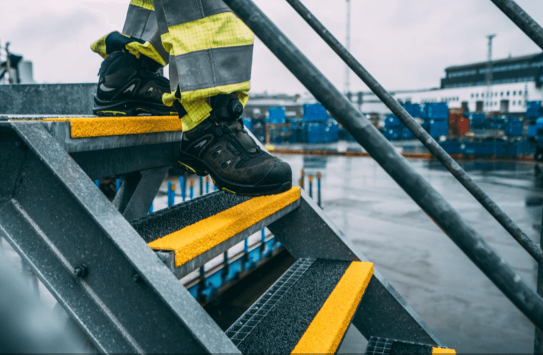 galveniz merdiven kaymazlık 